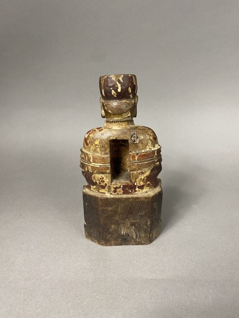Chine, XIXe siècle - Ensemble de trois sculptures en bois - H(pour la plus gran…