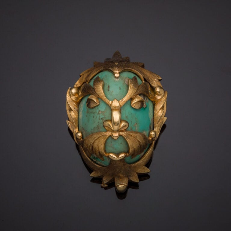 Enrico SERAFINI (1913-1986) - Importante CLIP DE CORSAGE "masque" en or jaune (…