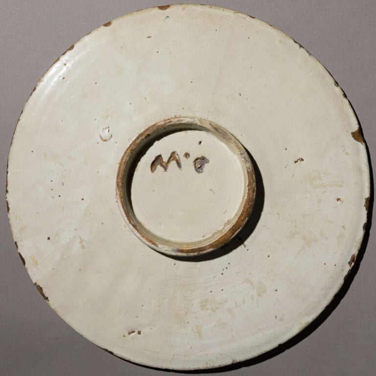 ITALIE (Ligurie), plat décoré en camaïeu bleu, fin du XVII-début XVIIIe siècle,…