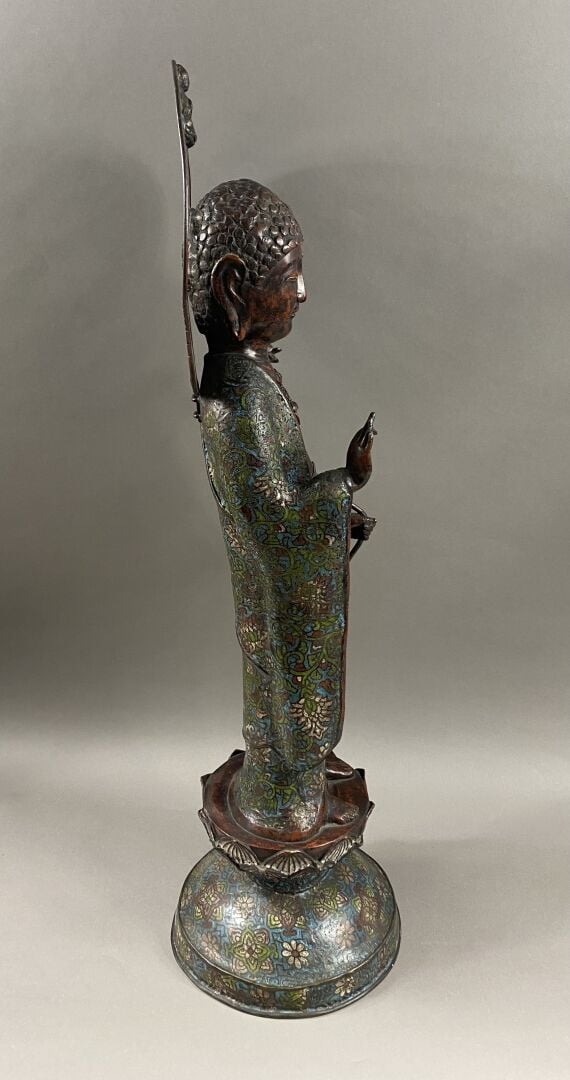 Japon - Fin XIXe siècle - Importante statue en bronze à patine brune et émaux c…