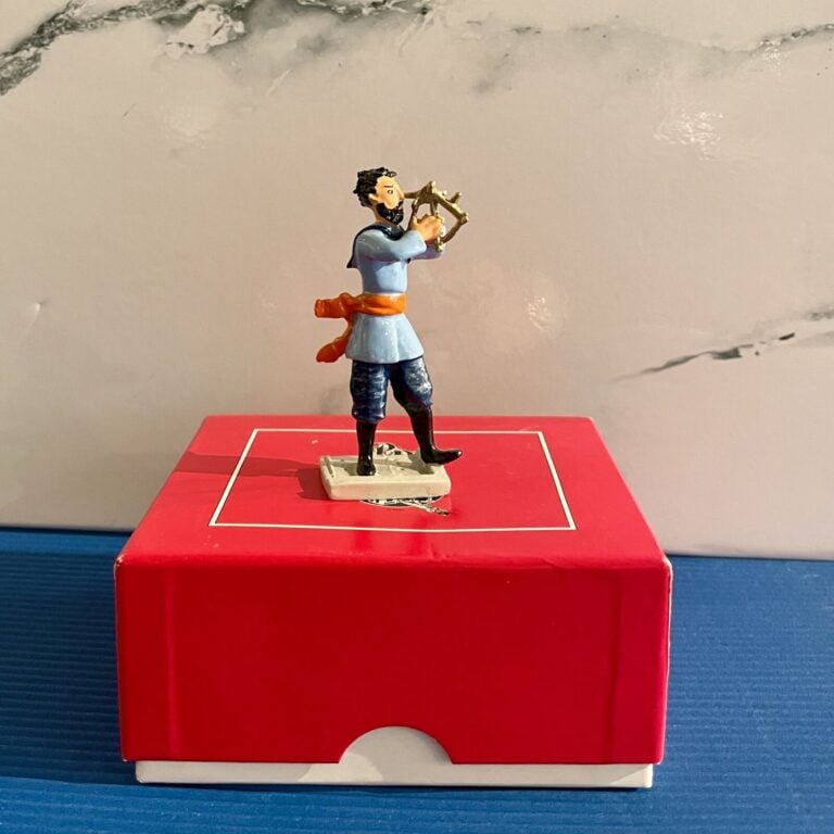 Pixi - Figurine peinte de la Collection Jules Verne. Le Capitaine Nemo (n°4330)…