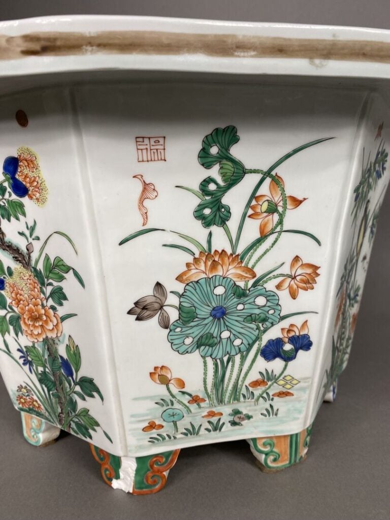 Samson, dans le goût de la Chine - Importante jardinière en porcelaine émaillée…