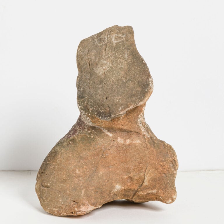 SLAVKO KOPAČ (1913-1995) - Buste de personnage - Pierre sculptée - 20 x 16 cm