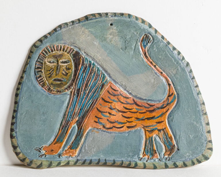 SLAVKO KOPAČ (1913-1995) - Lion - Plâtre peint et gravé - 16 x 21,5 cm (environ…