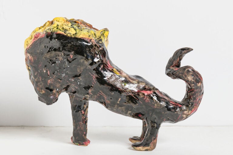 SLAVKO KOPAČ (1913-1995) - Lion soleil à 3 pattes, c. 1955 - Terre cuite émaill…