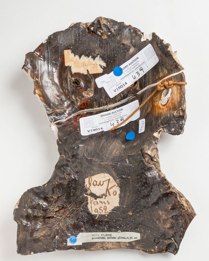 SLAVKO KOPAČ (1913-1995) - Masque II, 1952 - Terre cuite peinte et émaillée, si…