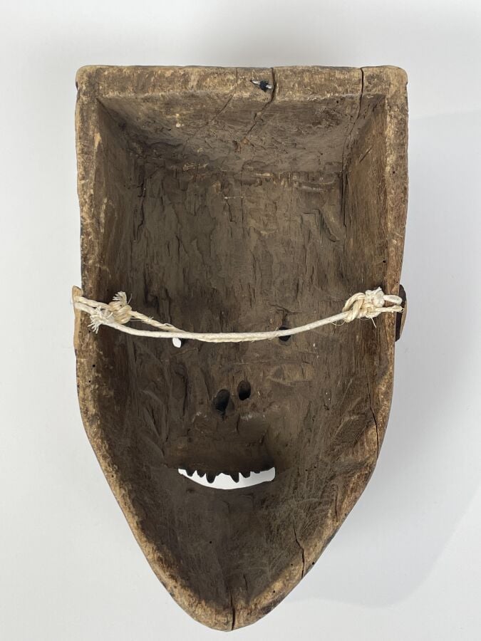 AFRIQUE - Masque décoratif (accidents et manques) - Hauteur : 31 cm environ - -…