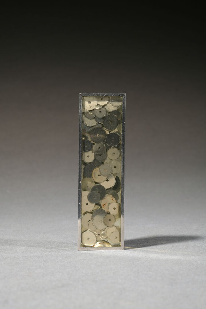 Armand FERNANDEZ dit ARMAN (1928-2005) - Accumulation de roues dentées - Résine…