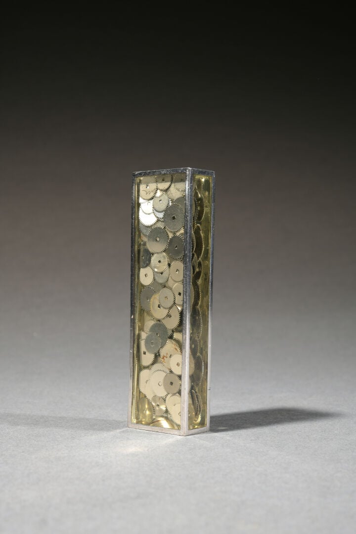 Armand FERNANDEZ dit ARMAN (1928-2005) - Accumulation de roues dentées - Résine…