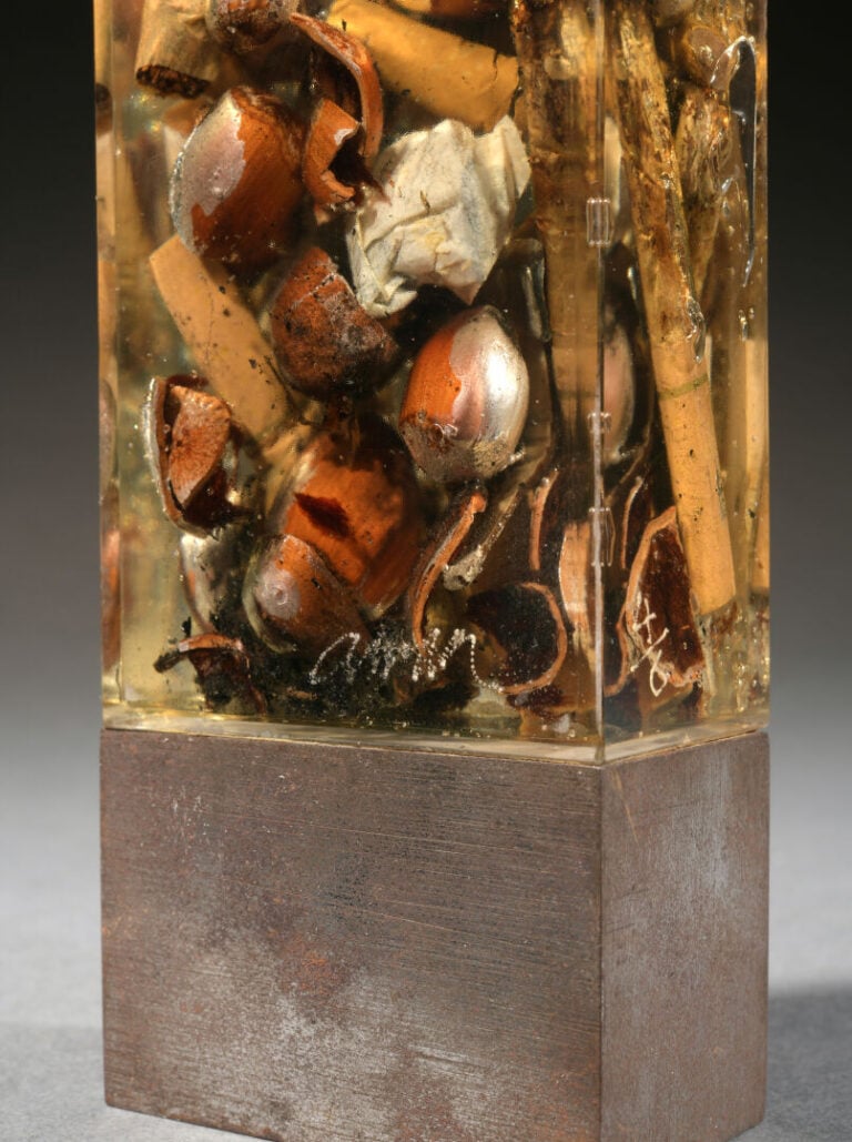 Armand FERNANDEZ dit ARMAN (1928-2005) - Poubelle de cendrier - Accumulation de…