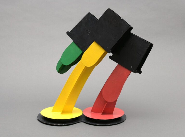 Claude GILLI (1938-2015) - Les trois coulées - Maquette-sculpture en carton pei…