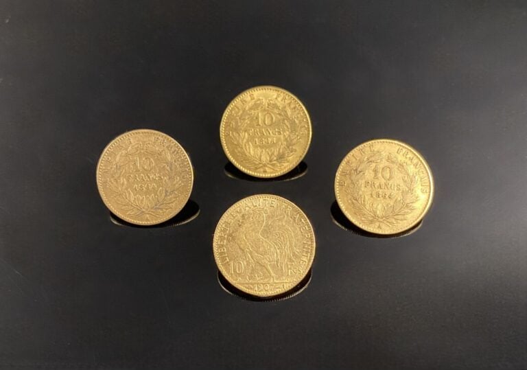 France - Divers - Lot de quatre 10 Francs or comprenant : - -Une 10 Francs Coq…
