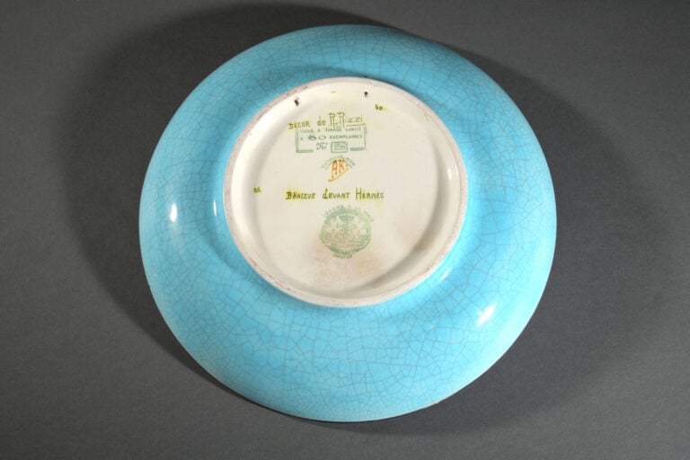 LONGWY - Rolande RIZZI (Née en 1927) - Bacchus devant Hermès - Important plat e…