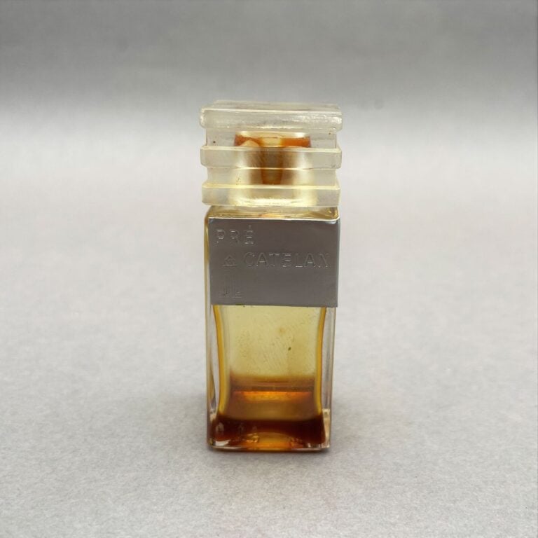 3 flacons : - - - BOURJOIS, "Soir de Paris", (1935), flacon gourde en verre ble…