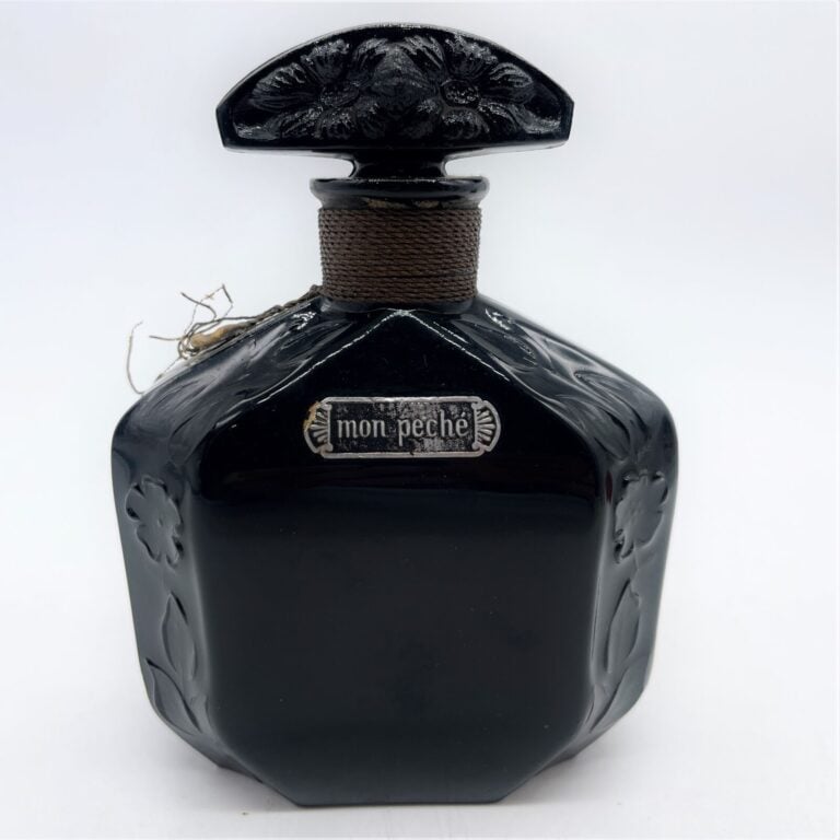 4 flacons, (1950), bouchon émeri pour : - - LENTHIERIC, "Dark Brillance" - - BI…
