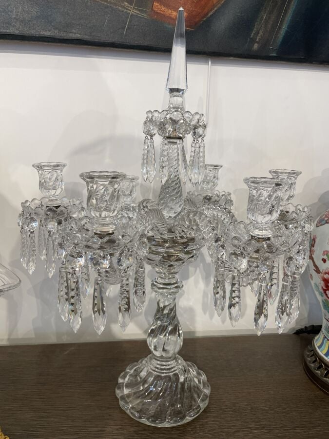 BACCARAT - Grand candélabre en cristal modèle « Bambous Tors » présentant six b…