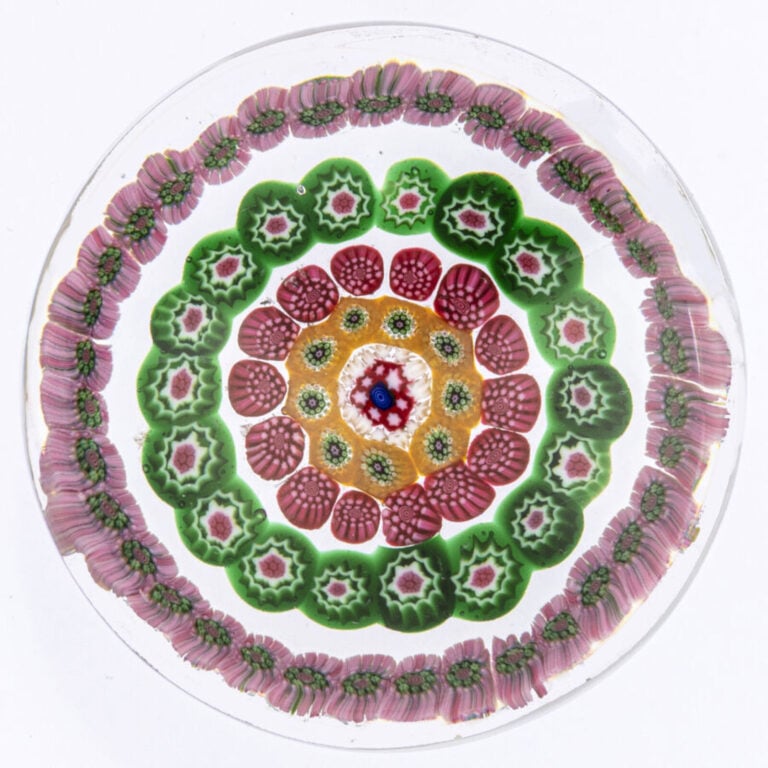 Baccarat (Joseph Boyé). - Presse-papiers à motif de quatre cercles concentrique…
