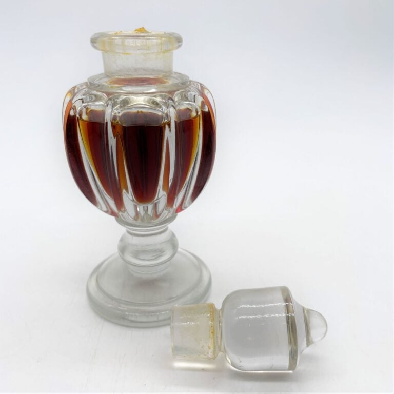 BALENCIAGA, Grand flacon modèle empire, (1950), H.16 cm, bouchon émeri