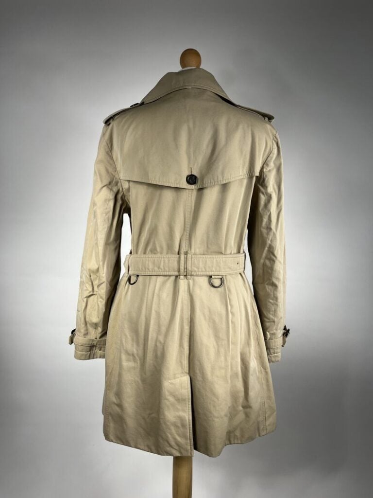 BURBERRY - Trench-coat en gabardine de coton beige à double boutonnage agrément…