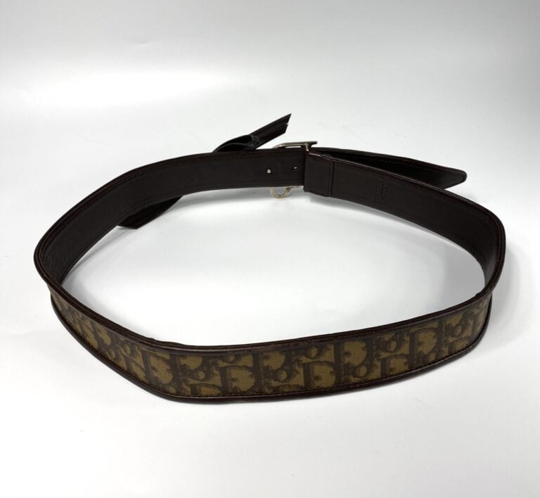 CHRISTIAN DIOR, circa 2005 - Ceinture en toile enduite Dior Oblique marron et c…