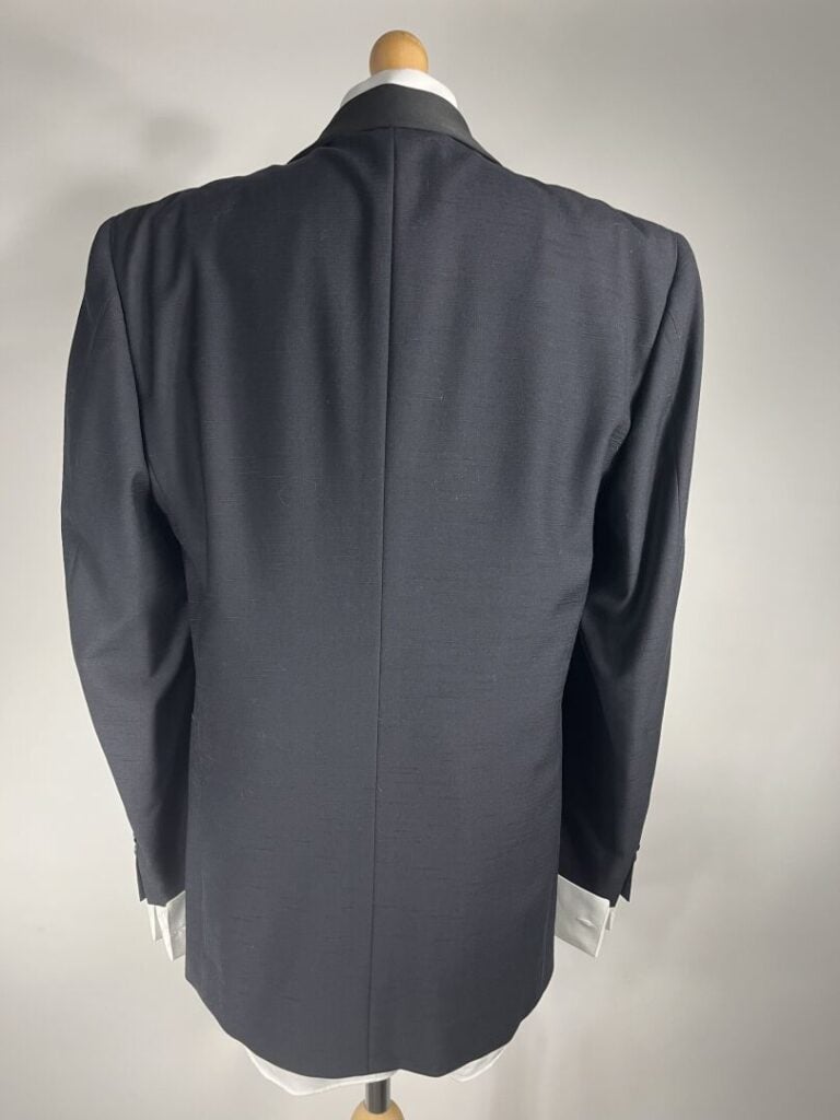 CLAUDE BONUCCI - Smoking pour homme en lainage marine rehaussé de satin de soie…