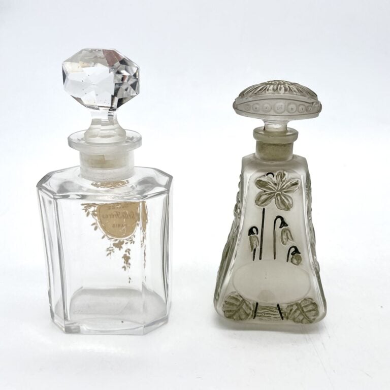 GELLE FRERES, 2 flacons : - - "Noblesse oblige", flacon carafon en Baccarat, ét…
