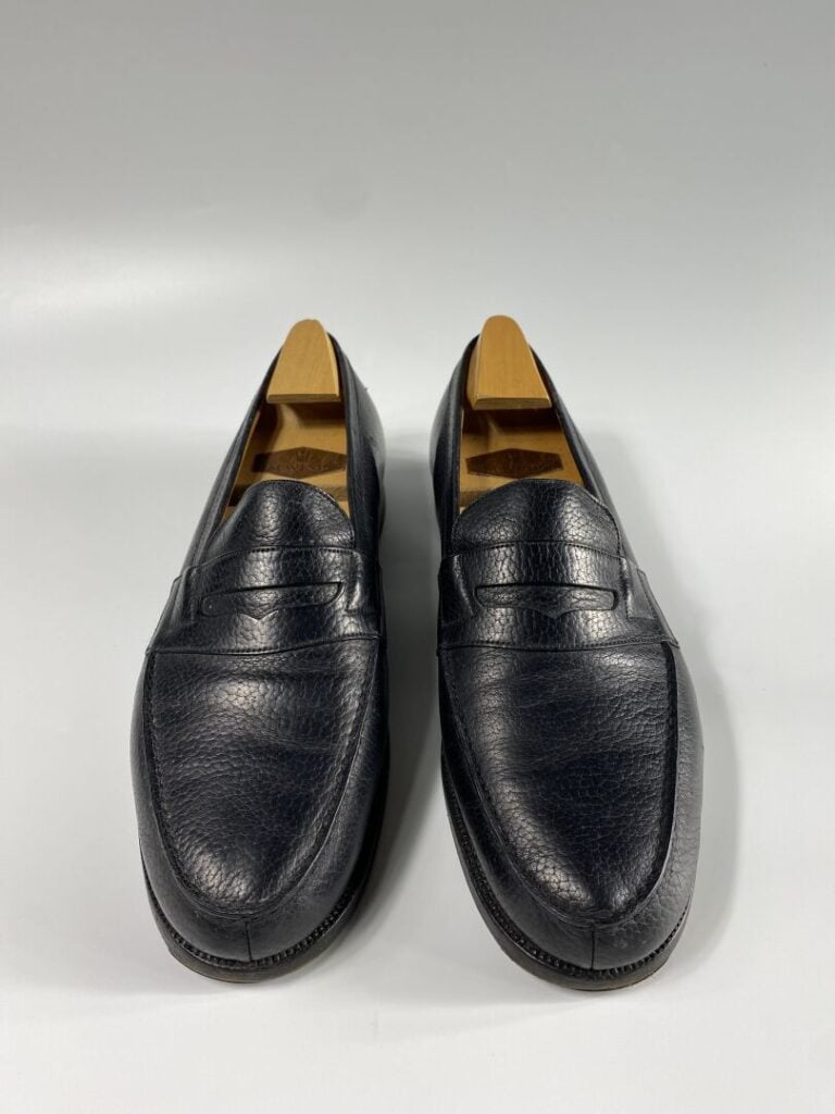 J. M. WESTON - Paire de mocassins 180 en cuir grainé noir (Taille 9 1/2) - Dust…