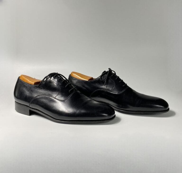 J. M. WESTON - Paire de richelieux en cuir noir (Taille 10) - Embauchoirs en bo…