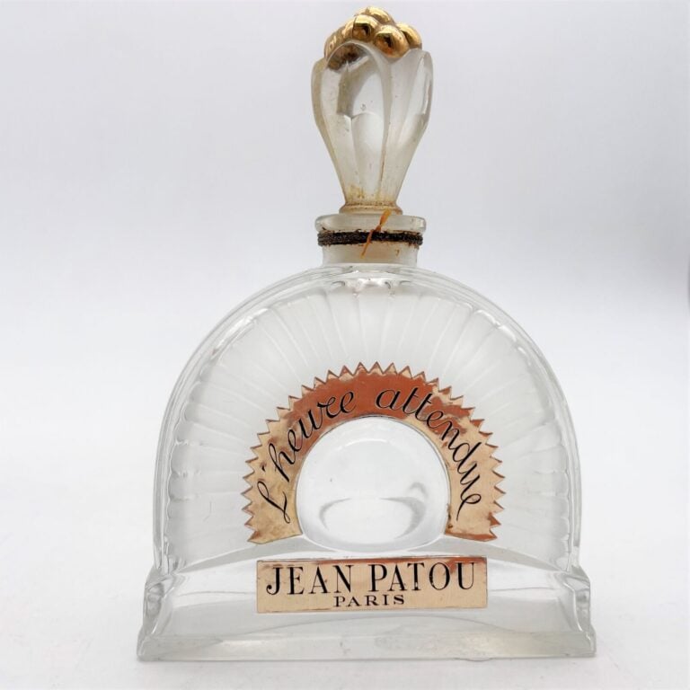 Jean PATOU, 2 flacons dont : - - "L'heure attendue", (1950), flacon en cristal…