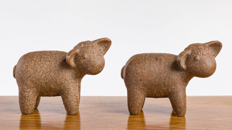 Jean Tessier pour atelier Le Cep - Couple de mouton en grès - Signé - H : 19 cm…