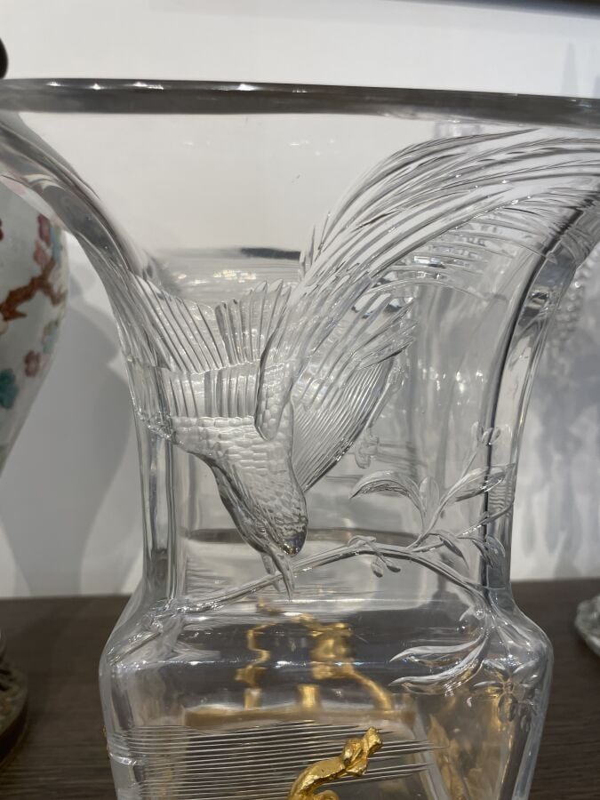 Maison BACCARAT - Rare et important vase à panse carrée renflée et col évasé en…