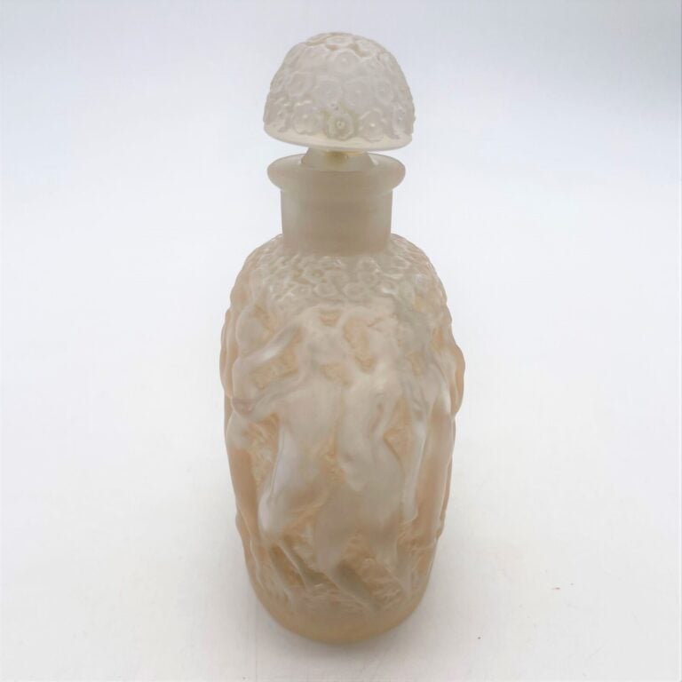 MOLINARD, flacon de René ou Marc Lalique, (1948), bouchon émeri - H. 12 cm - (A…