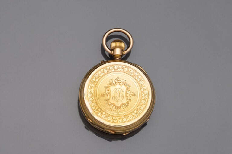 Montre de gousset en or jaune (750), boîtier à décor de cartouche chiffré et gu…
