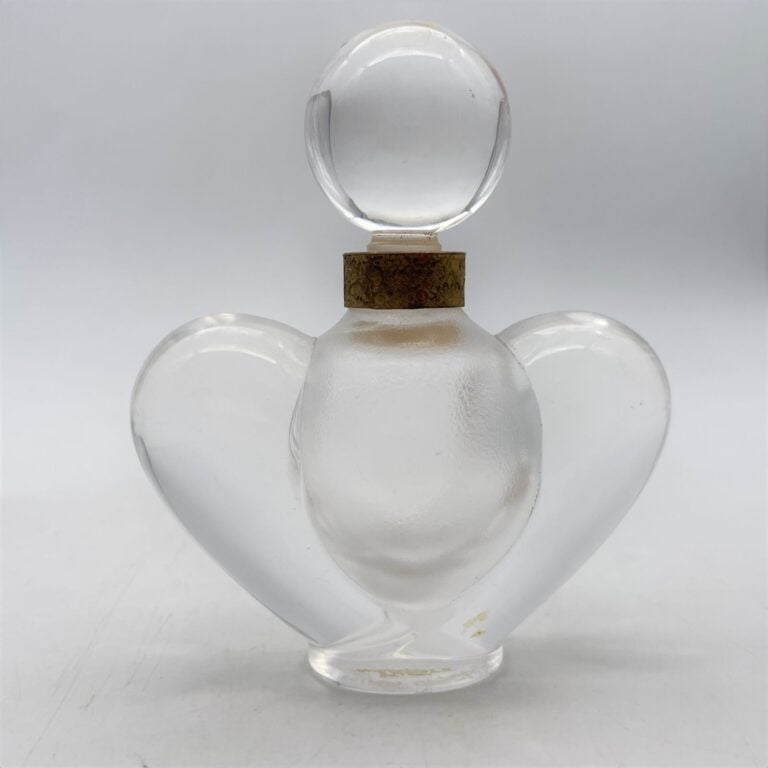 Nina RICCI, "Farouche", (1965), 2 flacons en cristal en forme de cœur de Marc L…