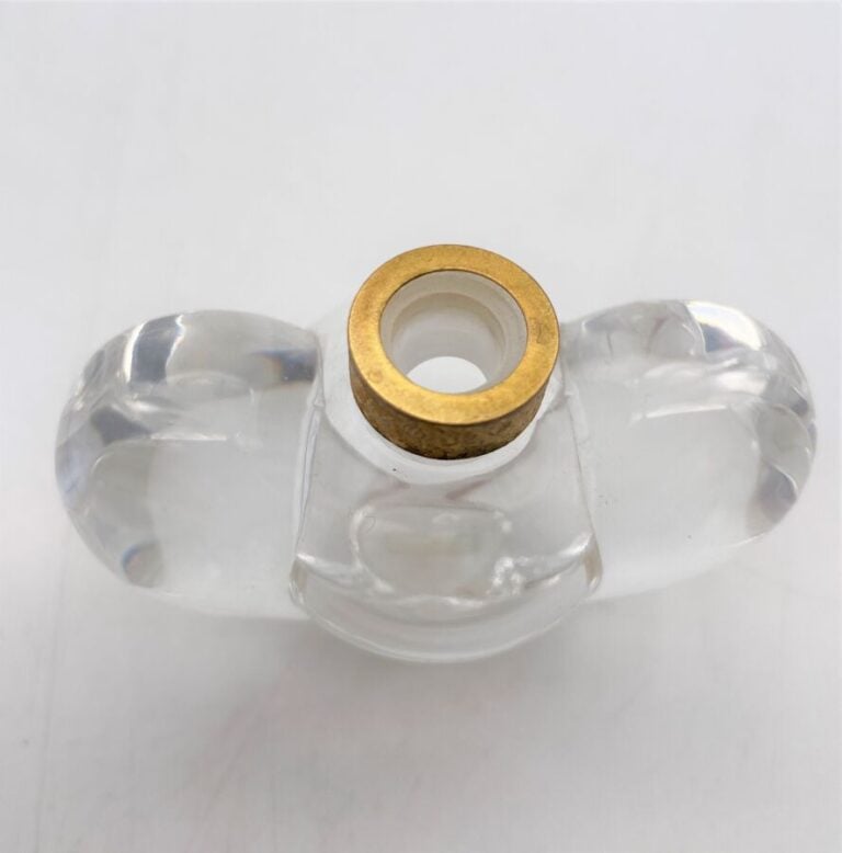 Nina RICCI, "Farouche", (1965), 2 flacons en cristal en forme de cœur de Marc L…