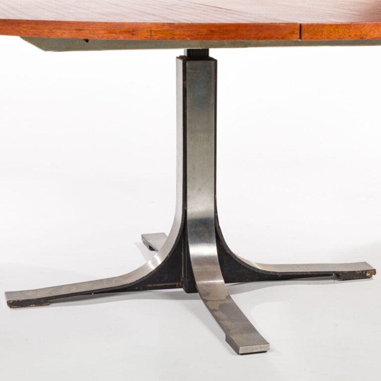 Osvaldo BORSANI (1911-1985) - Table à système, plateau circulaire en placage de…