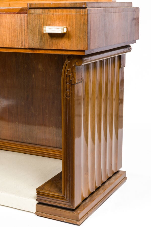 Travail de l'Est 1920-1925 - Coiffeuse en placage de palissandre et noyer ouvra…