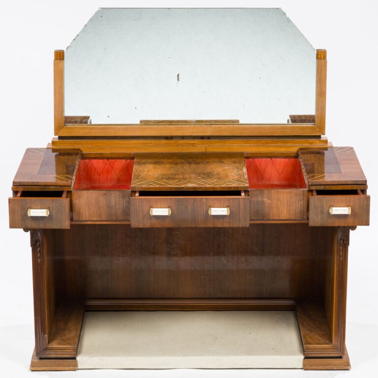 Travail de l'Est 1920-1925 - Coiffeuse en placage de palissandre et noyer ouvra…