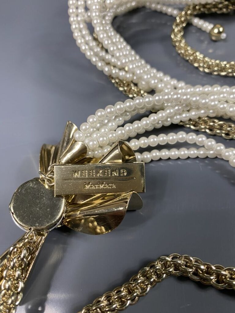 WEEKEND MAX MARA - Collier à nouer en métal doré, perles nacrées et strass se t…