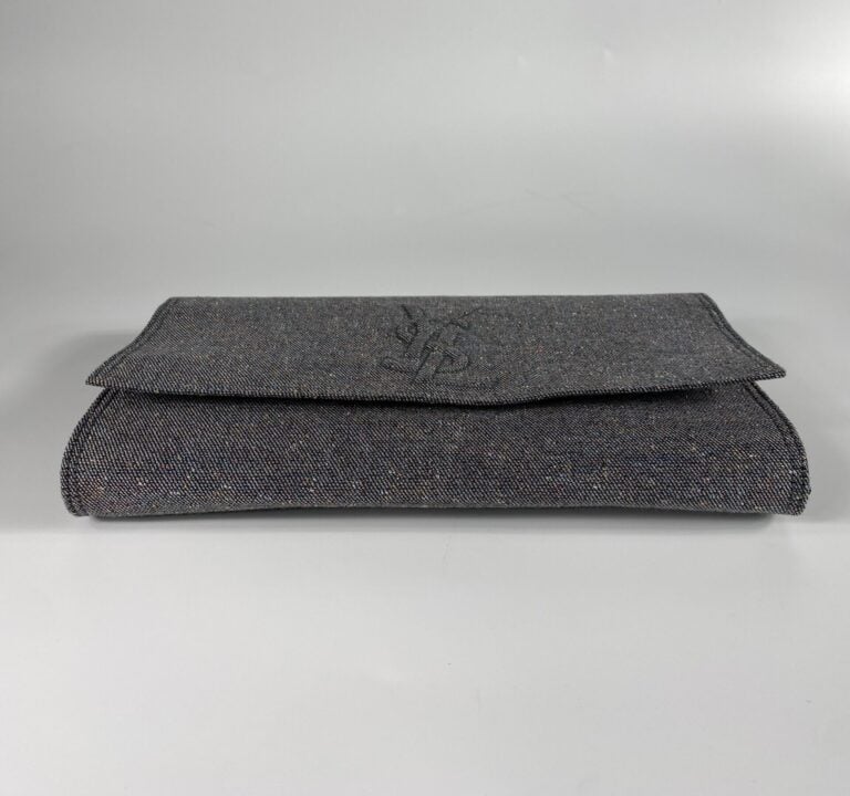 YVES SAINT LAURENT Rive Gauche - Pochette "Belle de jour" siglée en coton gris…