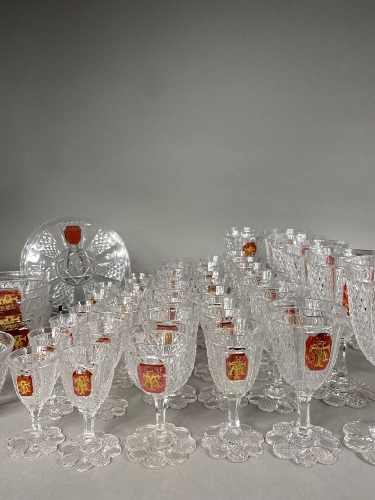 BACCARAT - Partie de service de verre dit "Service K", en cristal taillé de ban…