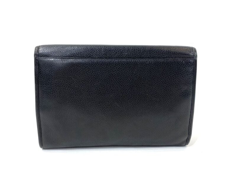 CELINE - Pochette enveloppe en cuir grainé noir, garniture en métal doré - 22 x…