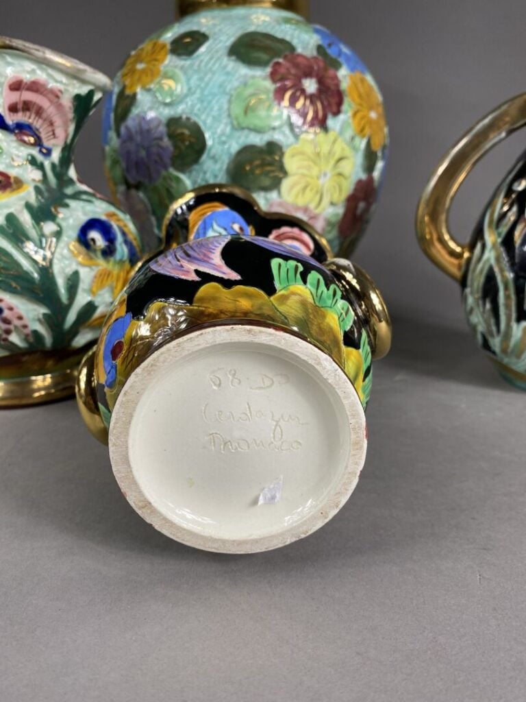 Cerdazur Monaco - Ensemble de céramiques émaillées polychromes comprenant un po…
