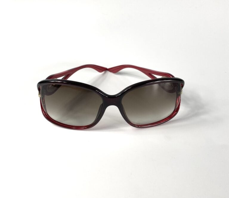 CHRISTIAN DIOR - Paire de lunettes de soleil modèle "Volute 2" en acétate, verr…