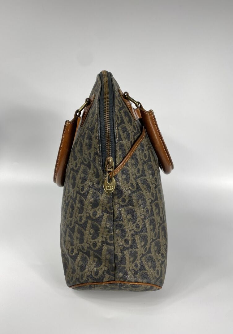 CHRISTIAN DIOR - Sac en toile Oblique enduite et cuir camel, double poignée, fe…