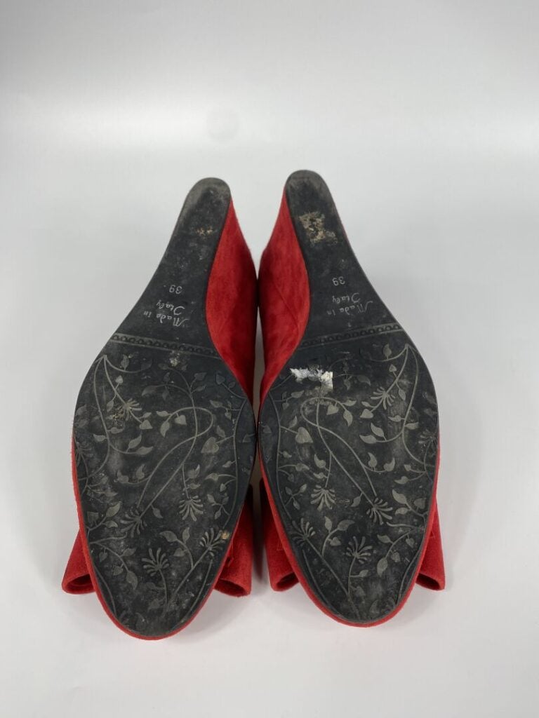 FRANCOIS PINET, NOË, G. FABRI - Lot de trois paires d'escarpins en cuir : la pr…