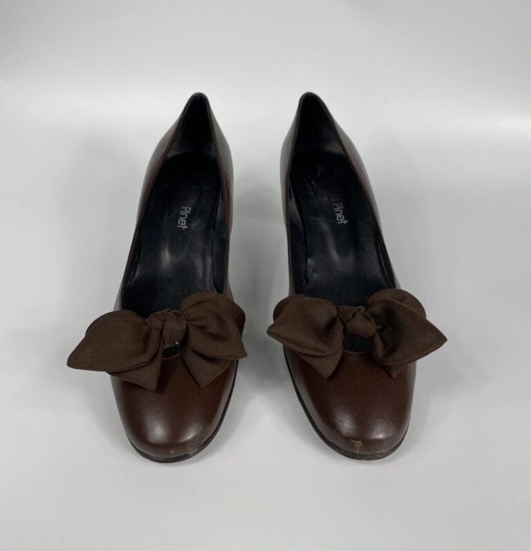 FRANCOIS PINET, NOË, G. FABRI - Lot de trois paires d'escarpins en cuir : la pr…