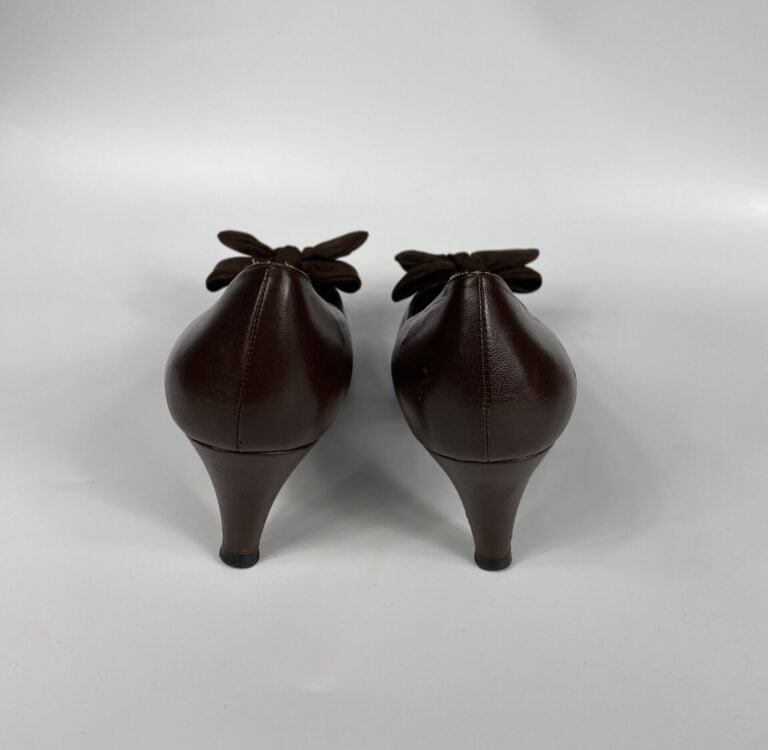 FRANCOIS PINET, NOË, G. FABRI - Lot de trois paires d'escarpins en cuir : la pr…