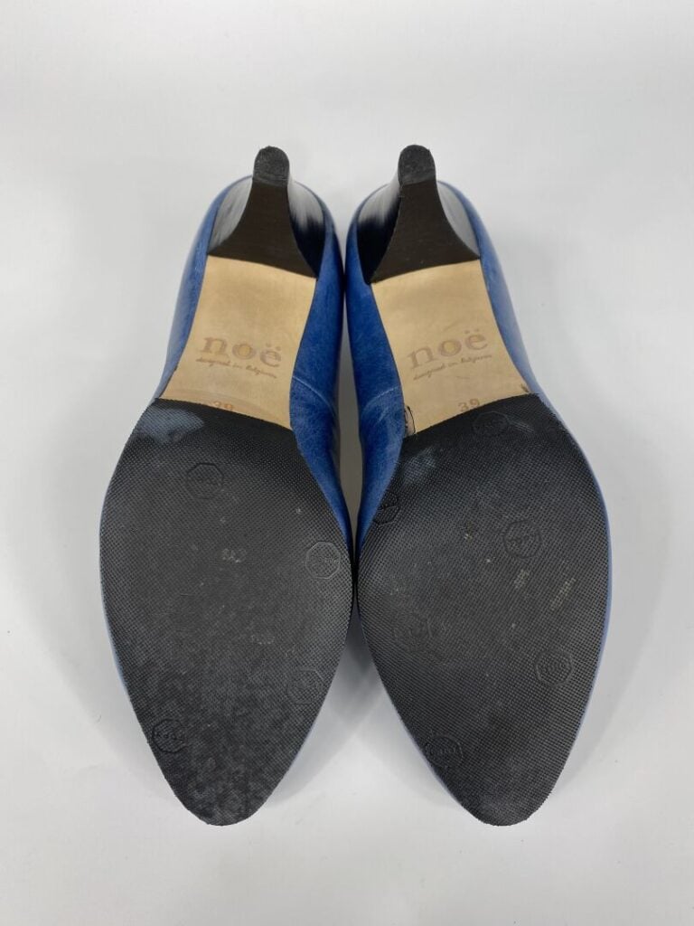 FRANCOIS PINET, NOË, G. FABRI - Lot de trois paires d'escarpins en cuir : la pr…