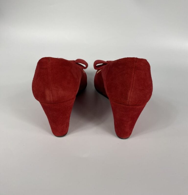 FRANCOIS PINET, NOË, G. FABRI - Lot de trois paires d'escarpins en cuir : la pr…
